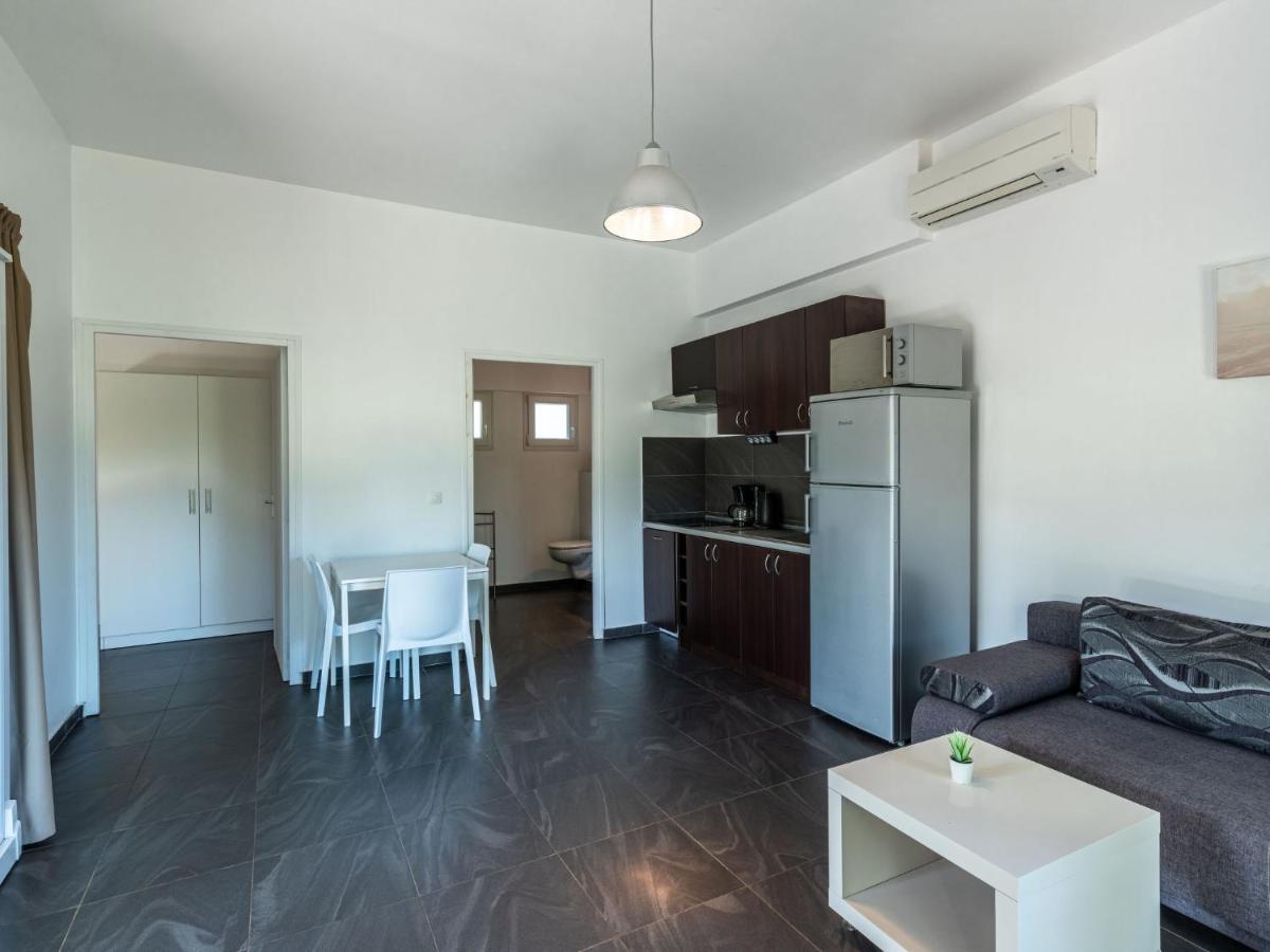 Marina Di - Fav100 By Interhome Favone